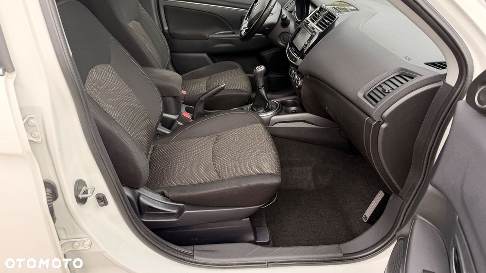 Mitsubishi ASX 1.6 Instyle AS&G - 14