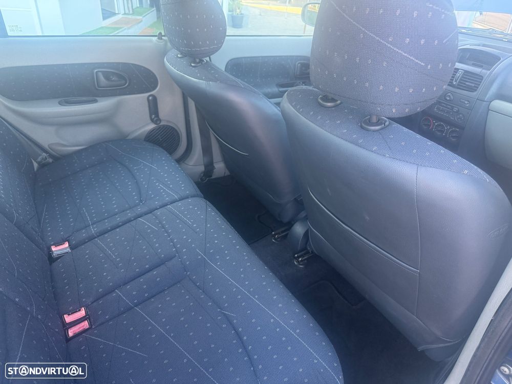 Renault Clio 1.2 16V Best Years - 26