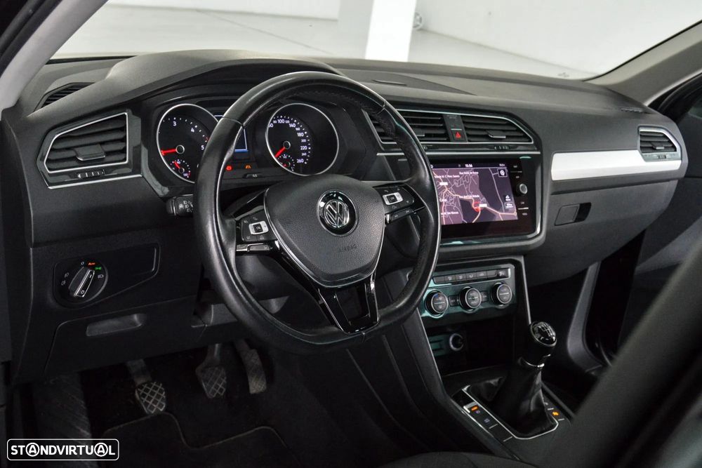 VW Tiguan 1.6 TDI Confortline - 6