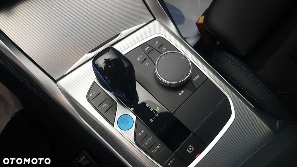BMW i4 - 27