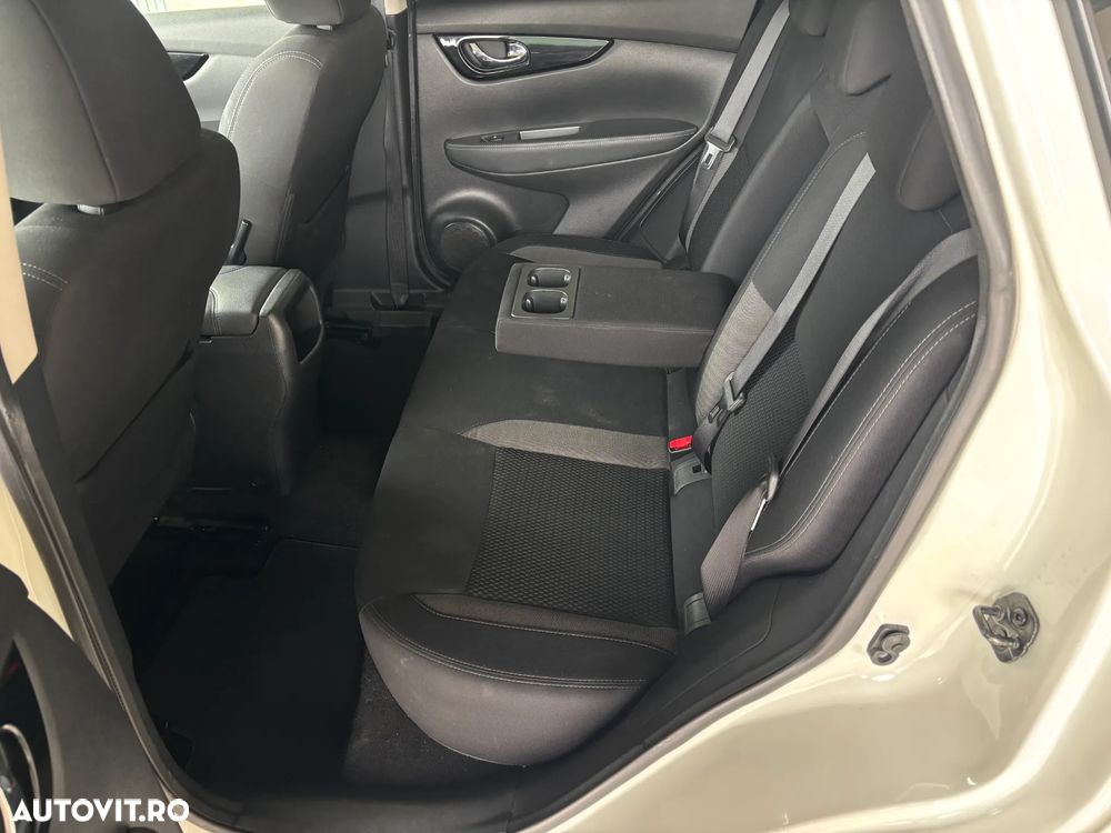 Nissan Qashqai - 32