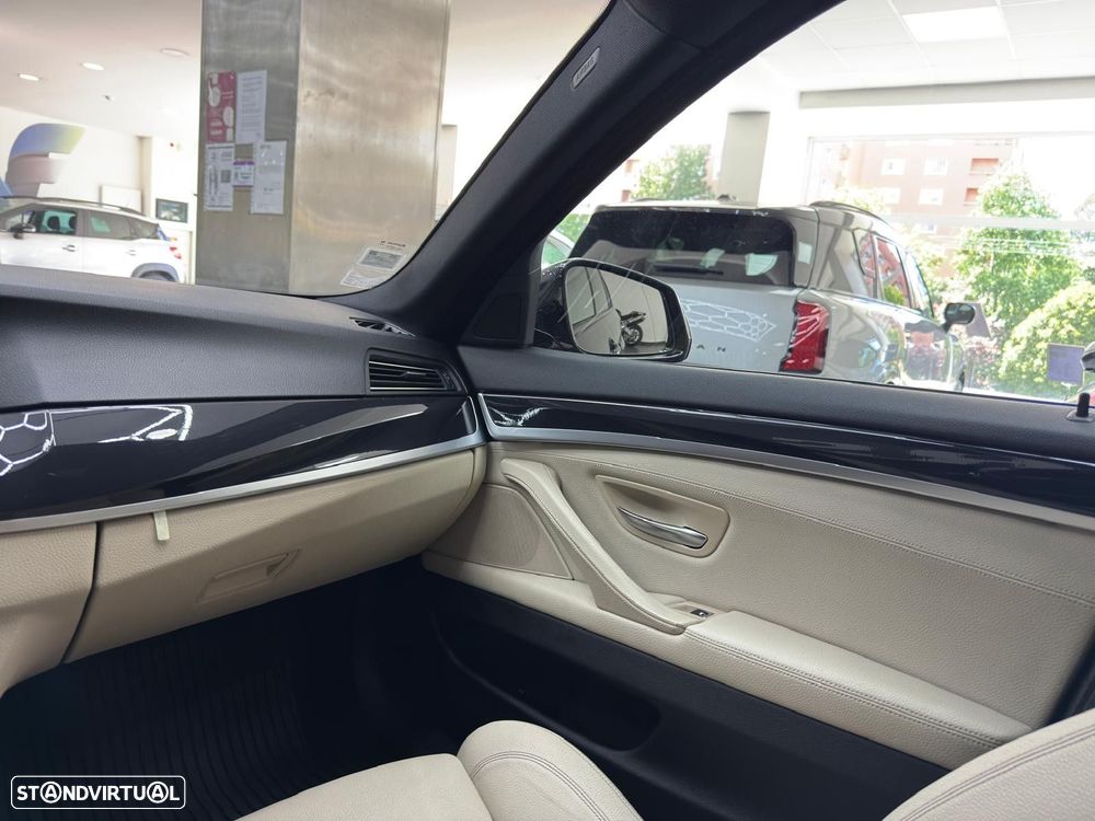 BMW 520 d xDrive Line Luxury Auto - 25
