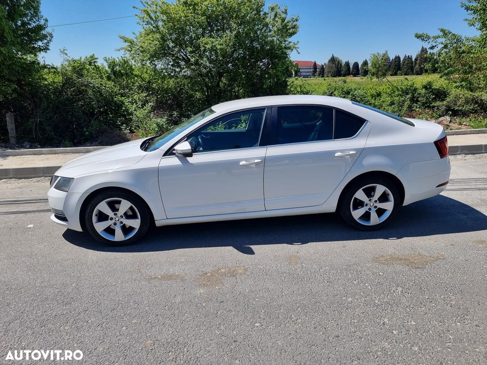 Skoda Octavia 2.0 TDI DSG Drive - 2