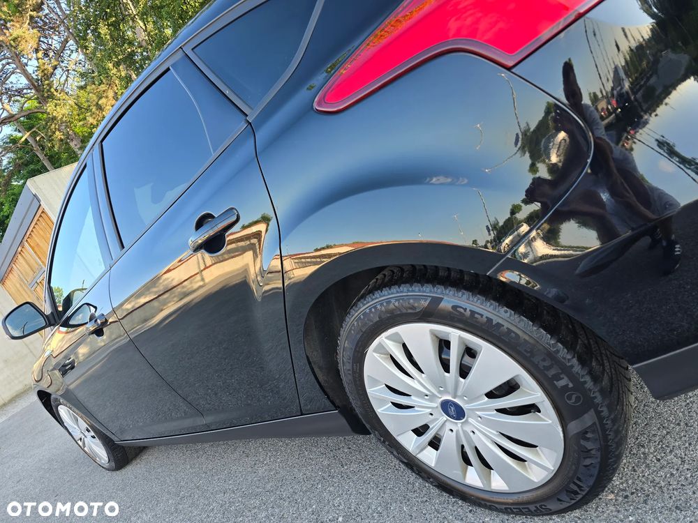 Ford Focus 1.0 EcoBoost Titanium - 38