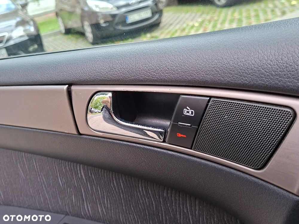 Audi A6 Limousine 2.5 TDI - 23