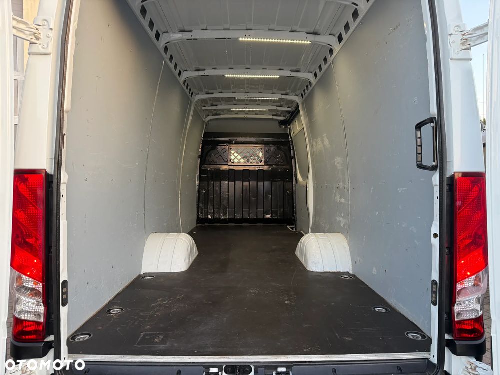 Iveco Daily L4H2 Bliźniaki - 9