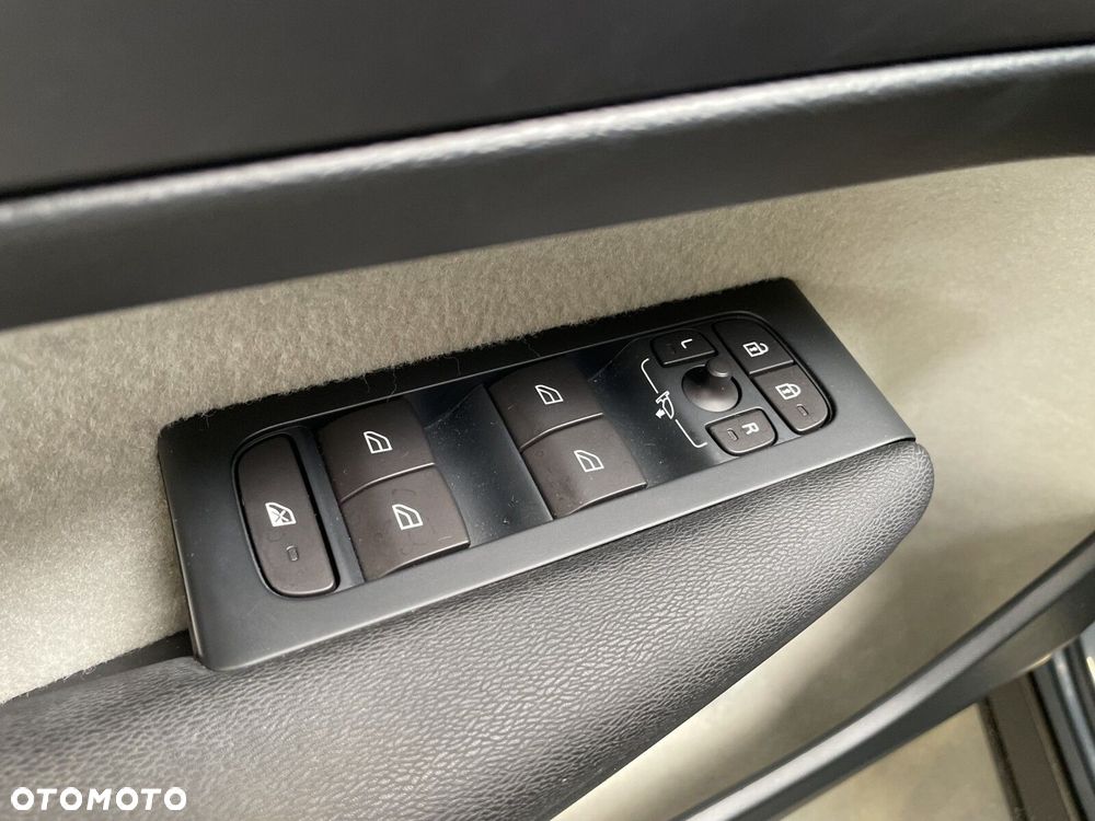 Volvo XC 40 D4 AWD Inscription - 31
