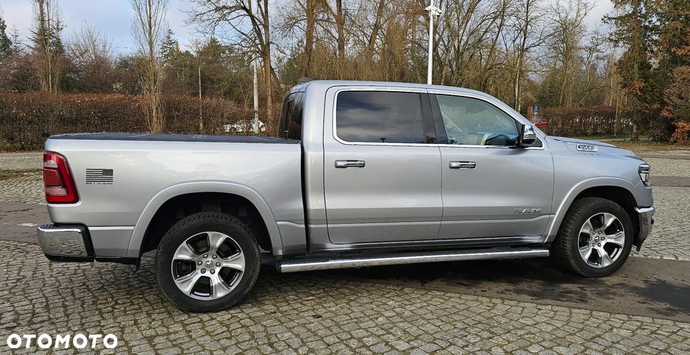 RAM 1500 5.7 Crew Cab Laramie - 11