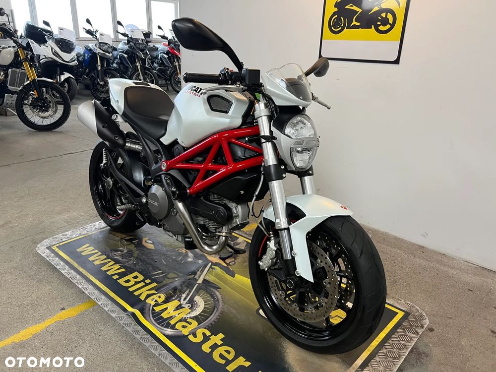 Ducati Monster - 3