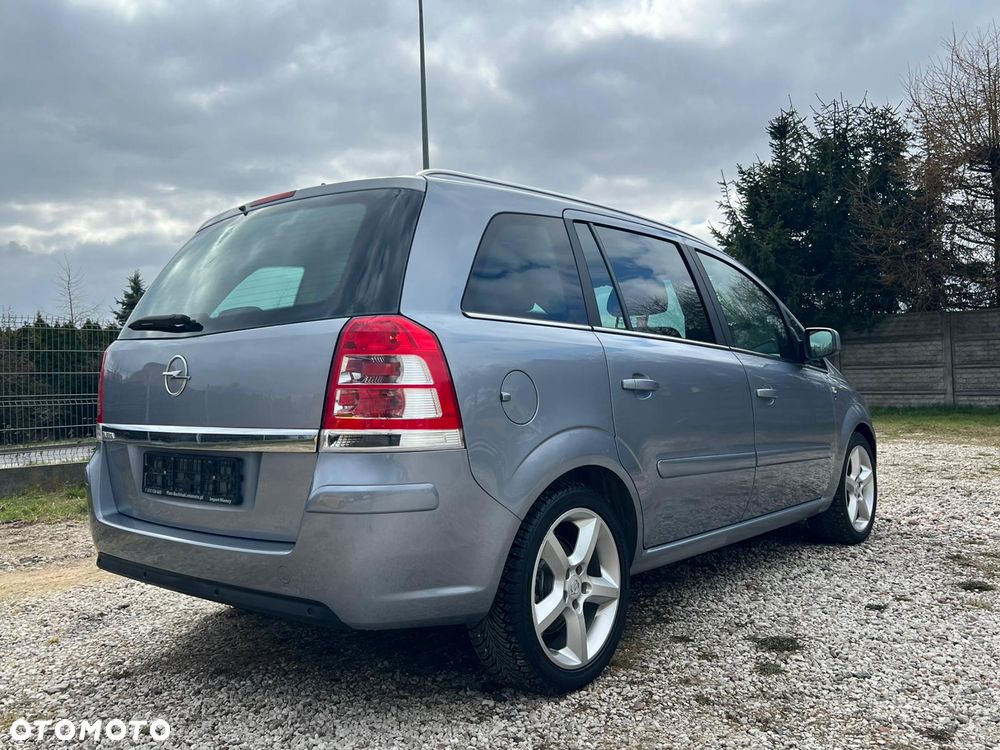 Opel Zafira 1.8 Easytronic Family Plus - 36