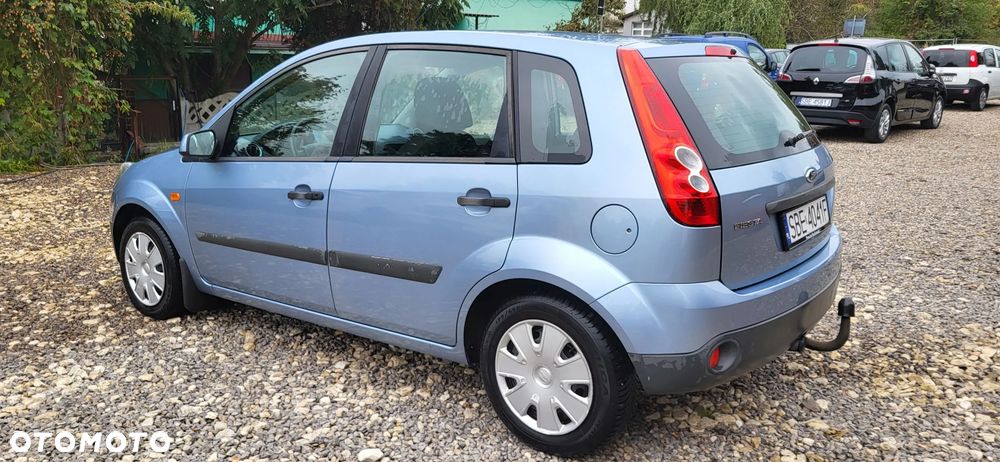Ford Fiesta 1.4 Trend - 38