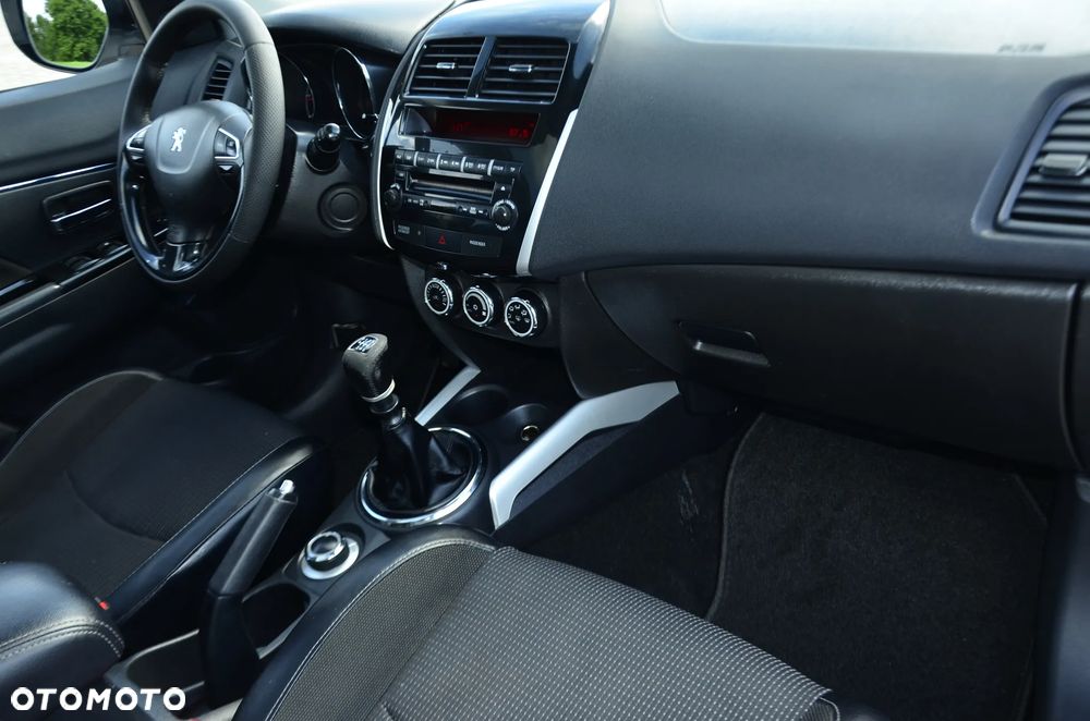 Peugeot 4008 - 26