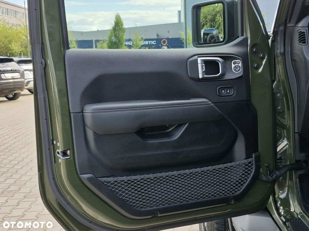 Jeep Wrangler 2.0 T-GDI Hardtop AWD Automatik 80th Anniversary - 19