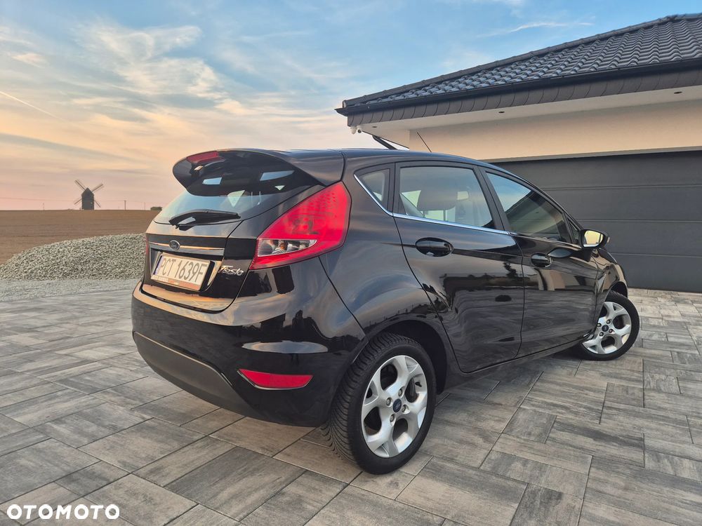 Ford Fiesta 1.25 Titanium - 19