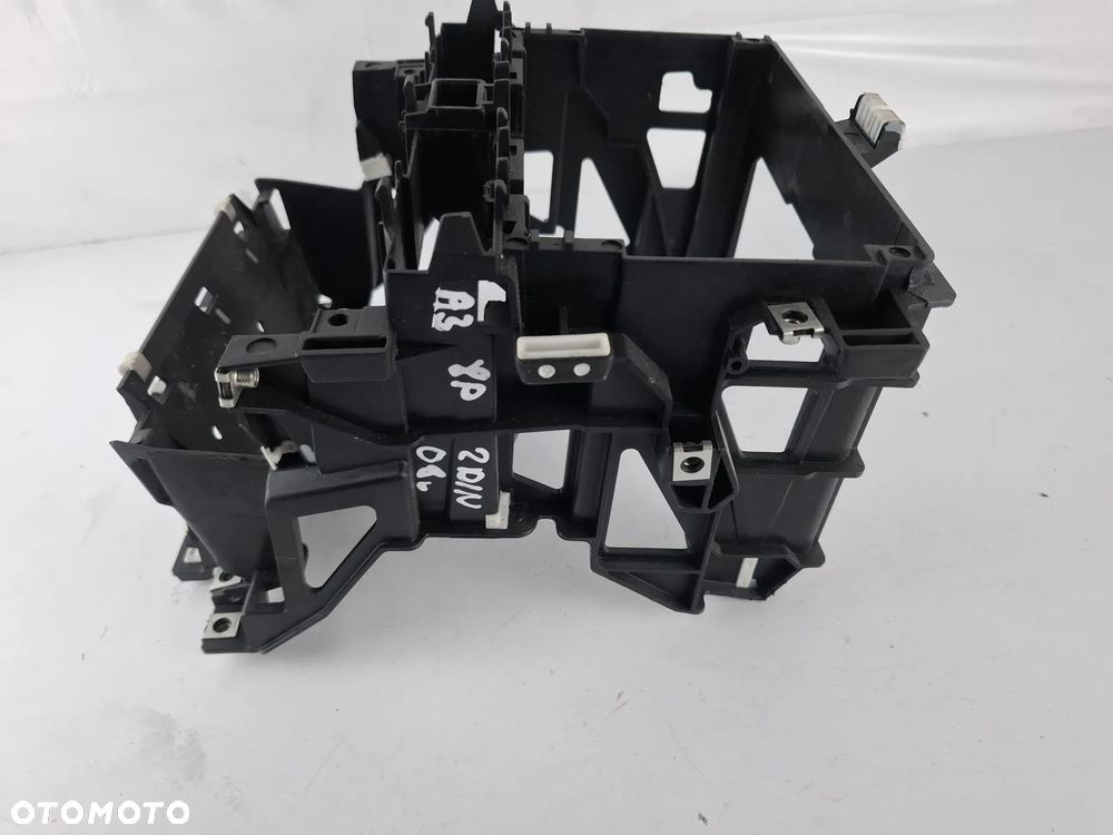 Mocowanie Ramka Kosz Dużego Radia 2-Din 2Din Audi A3 8P 8P0858005D - 7