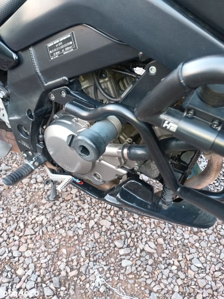 Suzuki V-STROM - 18