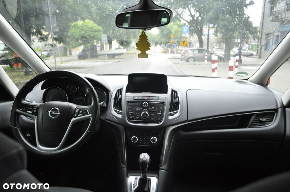 Opel Zafira 1.4 T Elite - 8