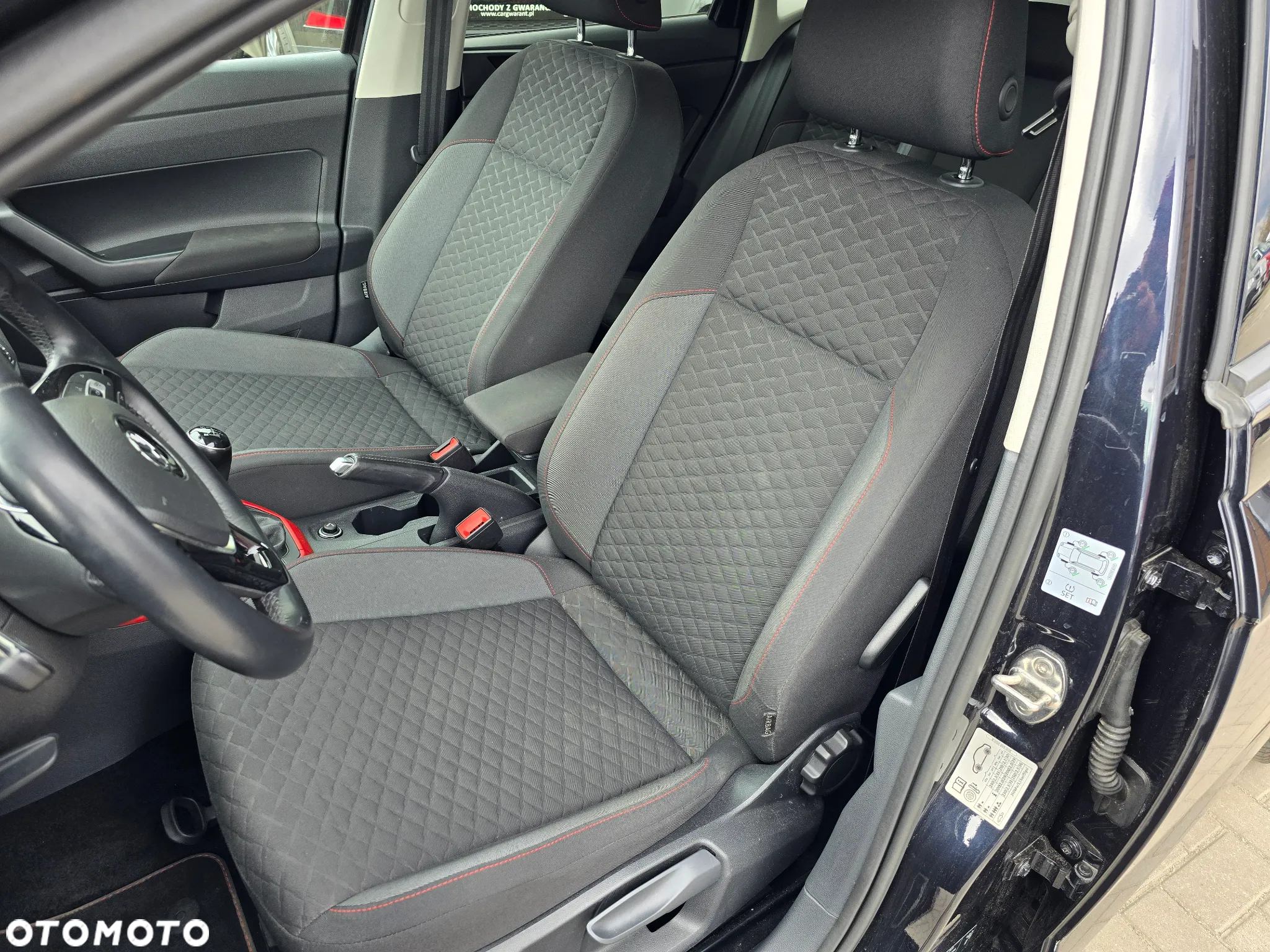 Volkswagen Polo - 12