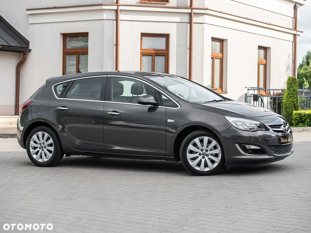 Opel Astra 1.4 Turbo Cosmo - 3