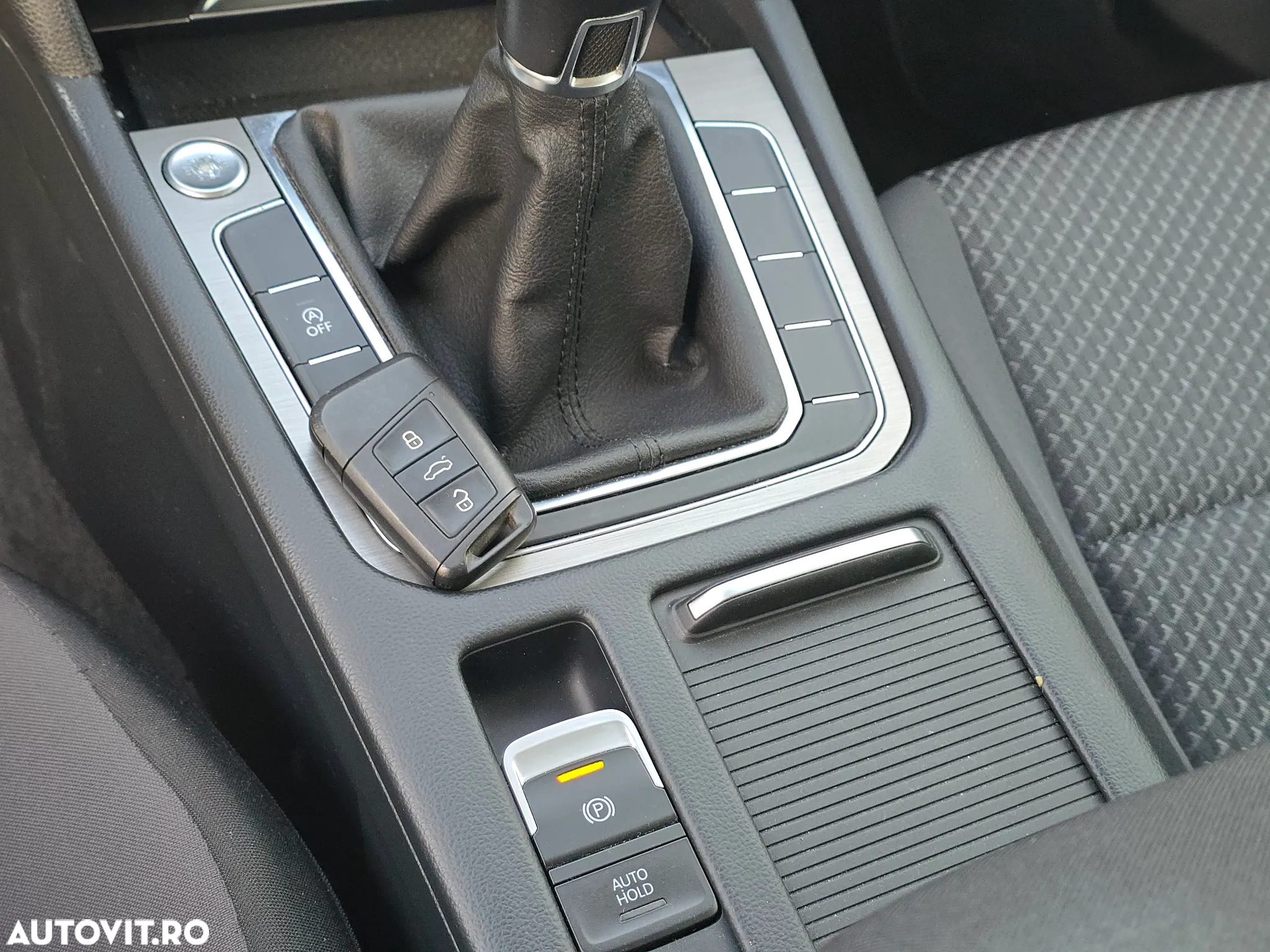 Volkswagen Passat - 19