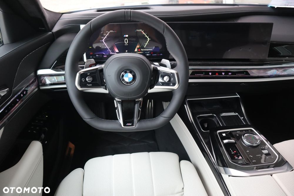 BMW Seria 7 - 22
