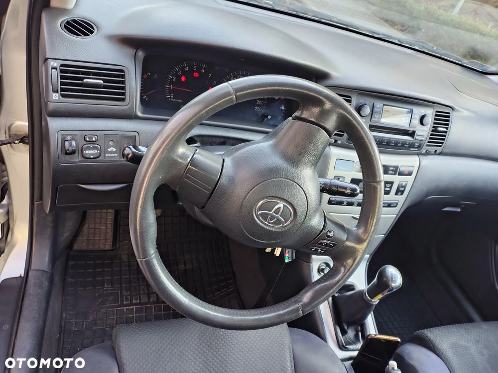 Toyota Corolla 1.6 VVT-i Sol - 14