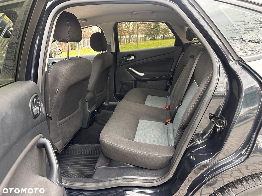 Ford Mondeo 1.8 TDCi Ambiente - 18