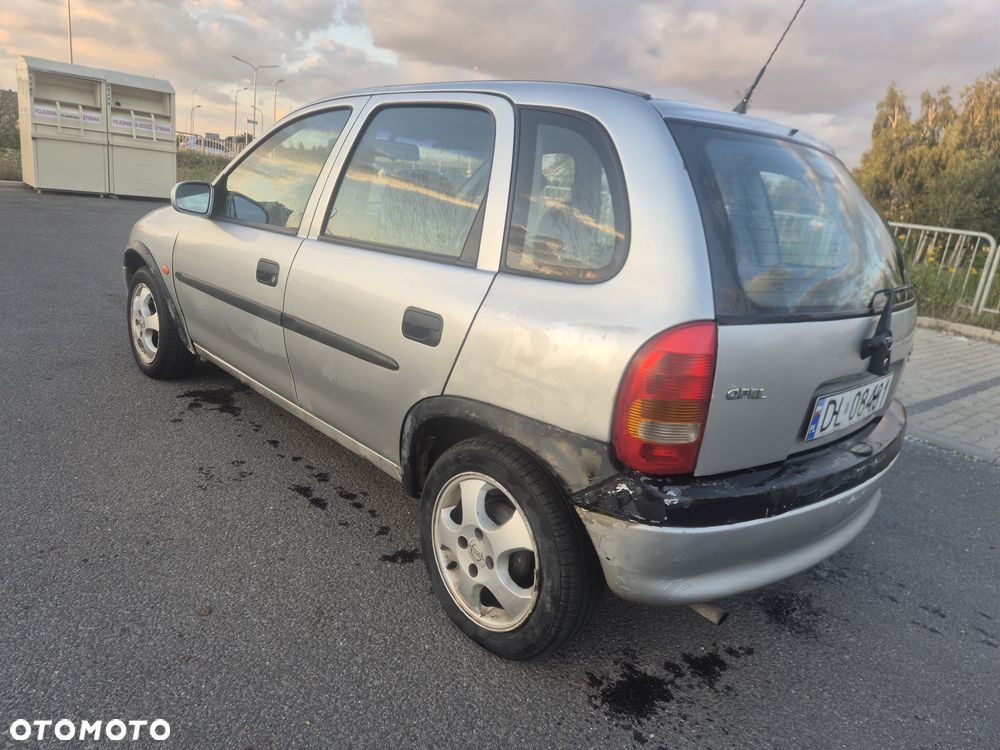 Opel Corsa - 4