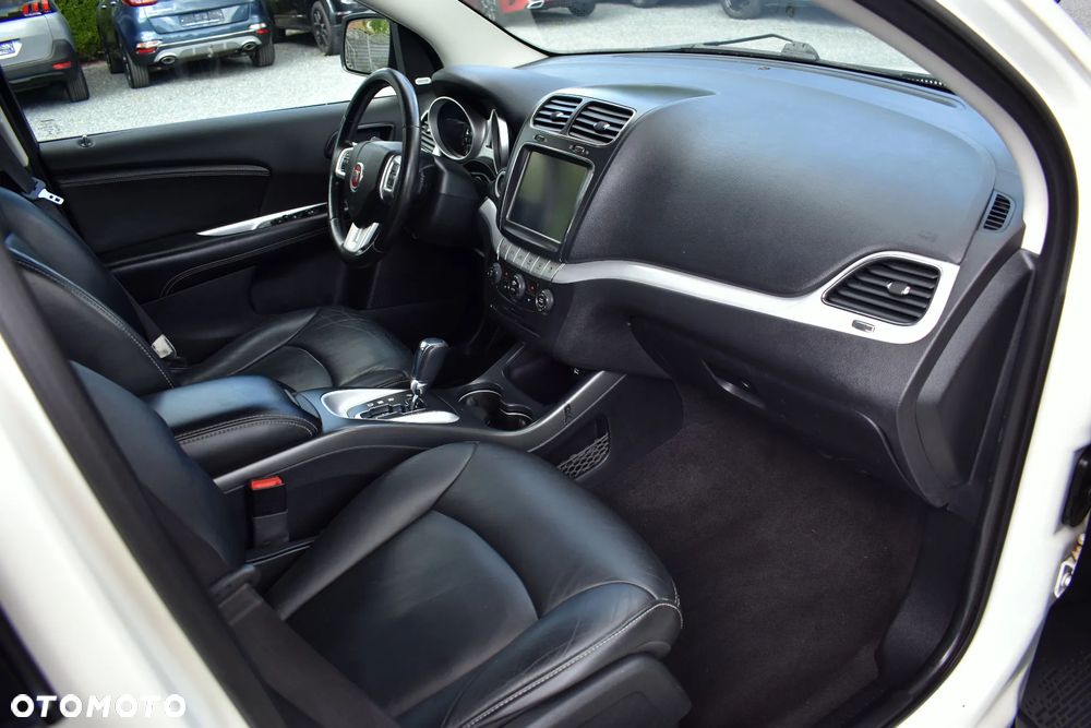 Fiat Freemont 2.0 Multijet 16V DPF Automatik Allrad Black Code - 33