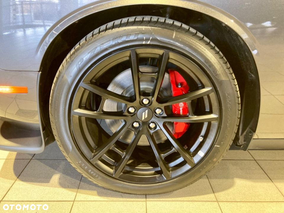 Dodge Challenger 5.7 R/T - 17