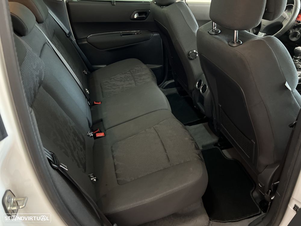 Peugeot 3008 1.6 HDi Allure - 21