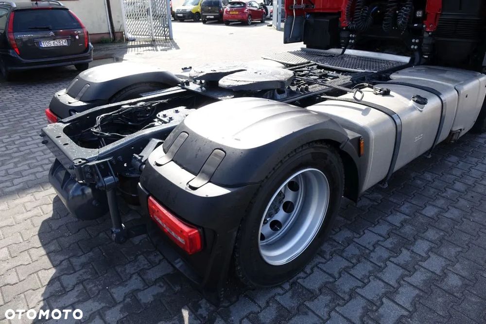 DAF XF 480 FT/ SUPER SPACE CAB / MEGA / LOW DECK / AUTOMAT / EURO 6 / LODÓWKA / DWA ZBIORNIKI / SALON POLSKA - 17