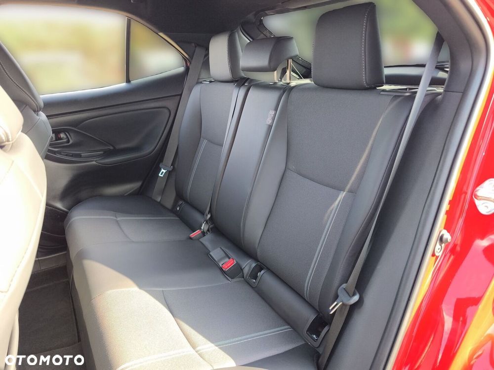 Toyota Yaris Cross Hybrid 1.5 Executive - 14