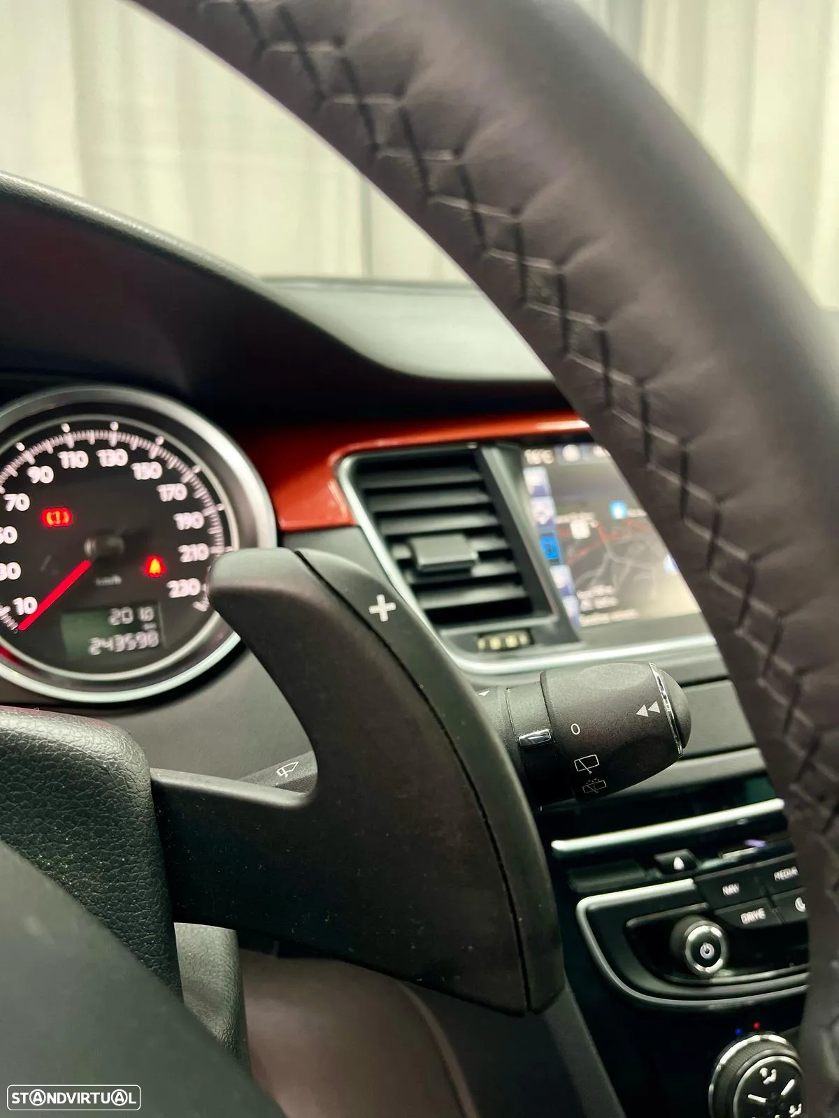 Peugeot 508 RXH 2.0 HDi Hybrid4 2-Tronic - 21