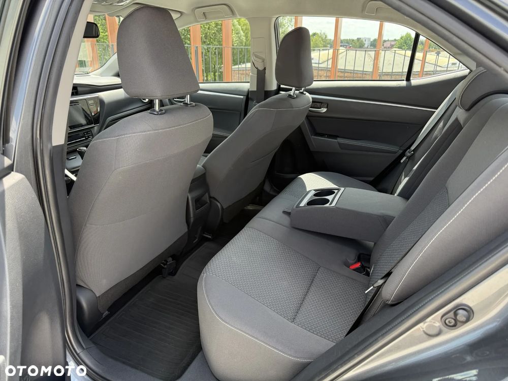 Toyota Corolla 1.6 Comfort MS - 11