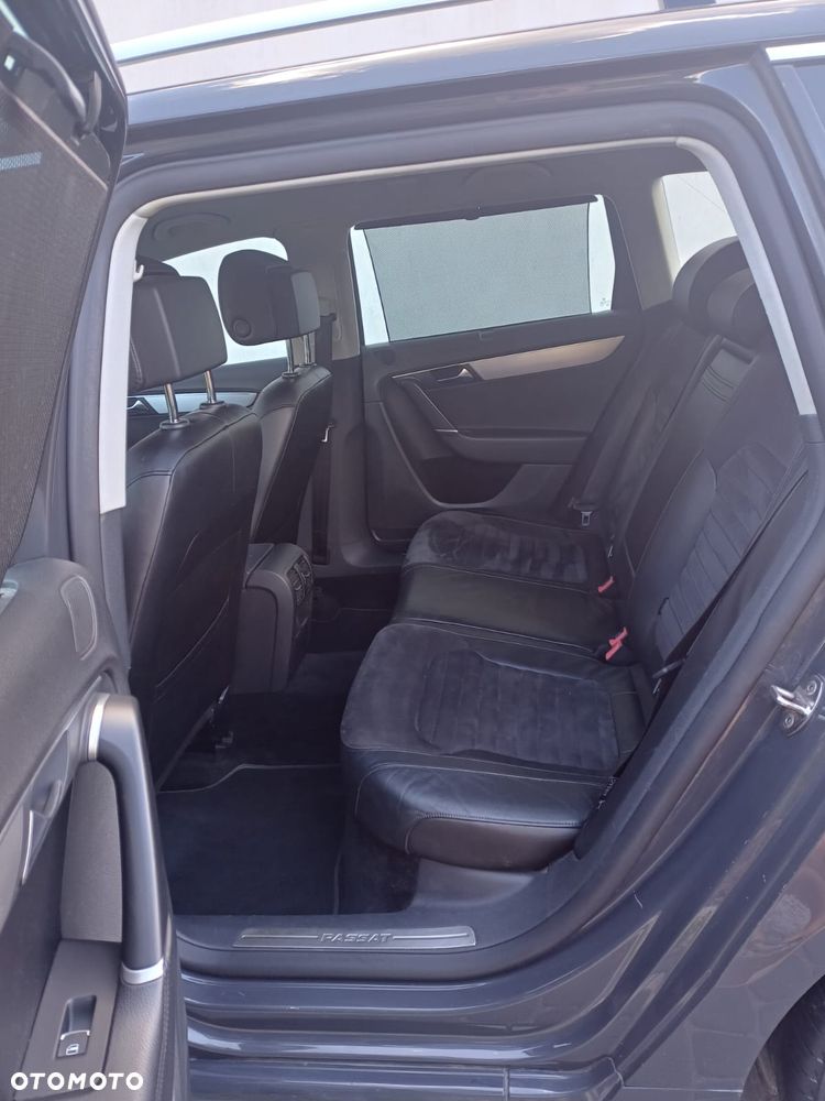 Volkswagen Passat 2.0 TDI DSG Highline - 11