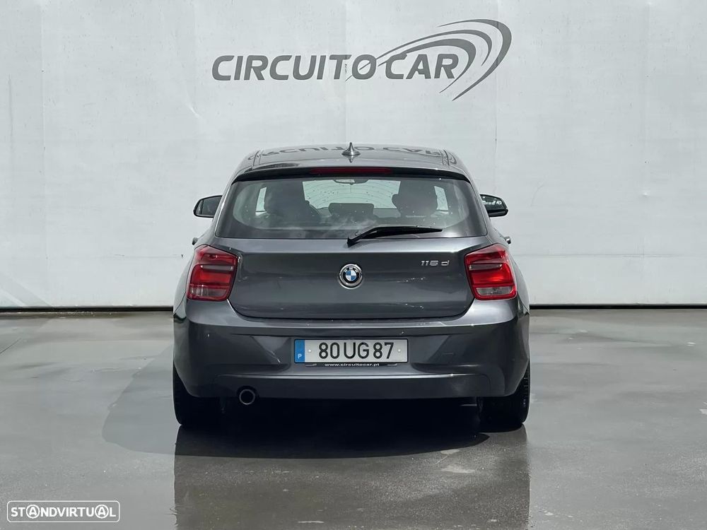 BMW 116 d EDynamics Line Urban - 11