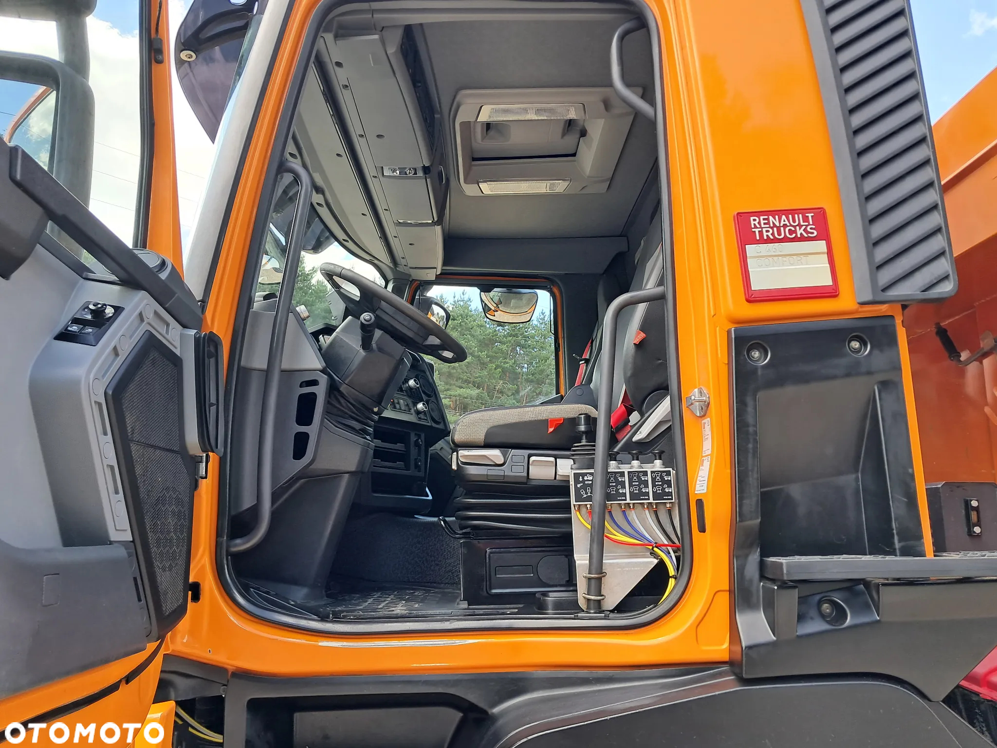 Renault C460 wywrotka 6x4 hydroburta - 22