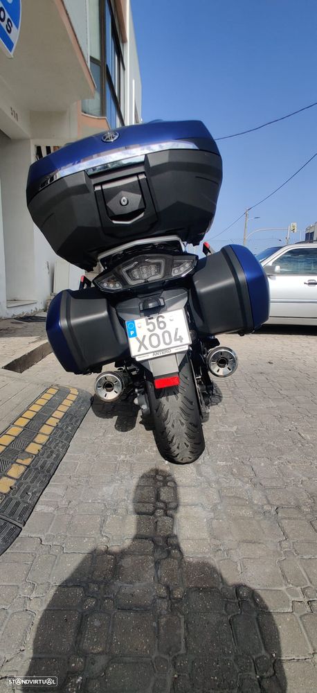 Yamaha FJR 1300 - 9