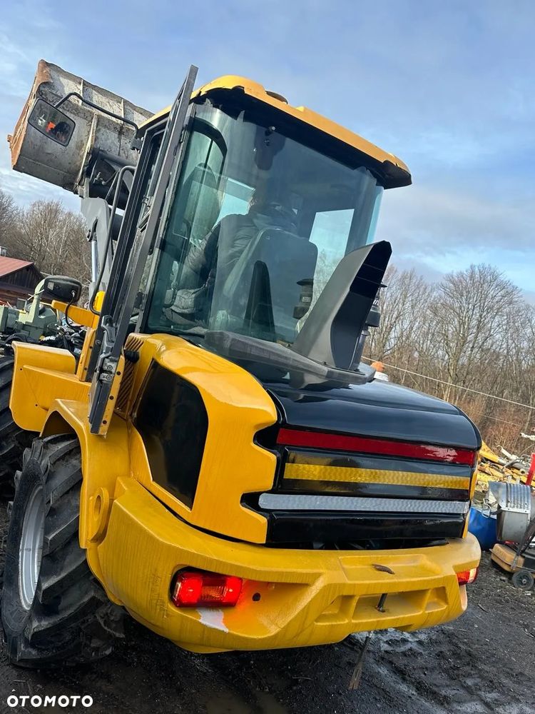 Liebherr Ładowarka Czołowa VOLVO L30G - 8