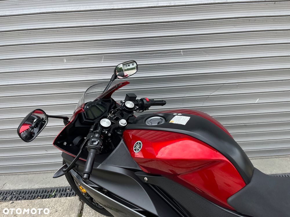 Yamaha YZF - 32