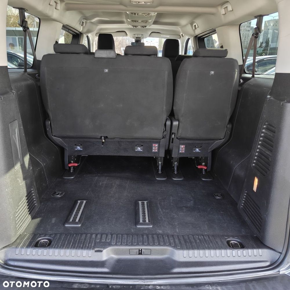 Peugeot Traveller - 18