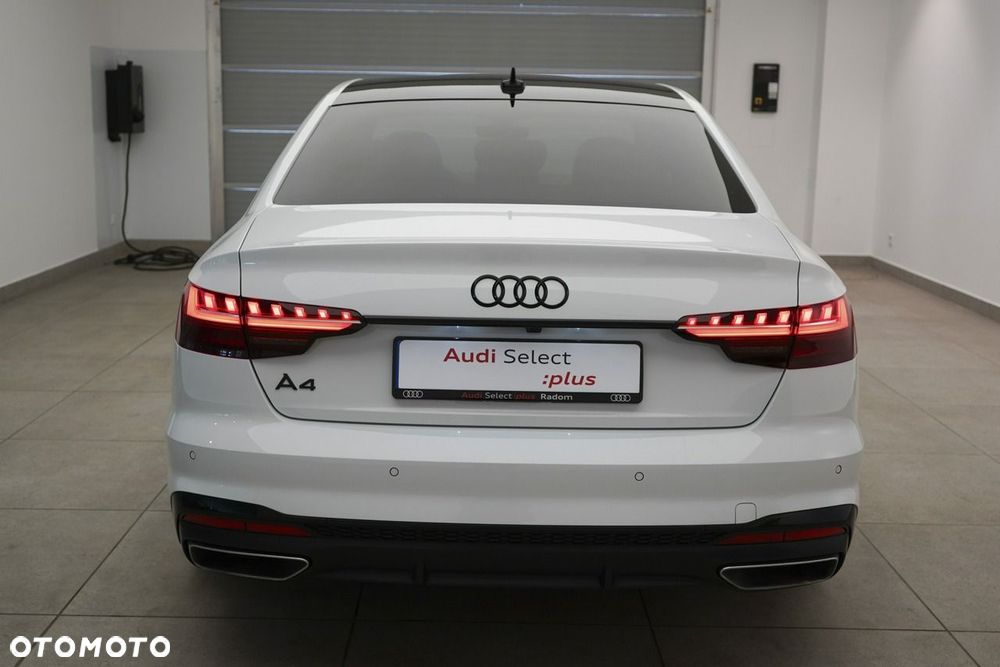 Audi A4 Limousine - 4