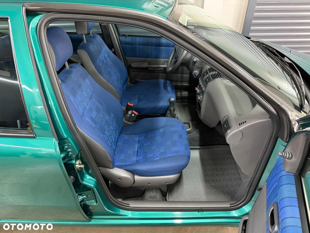 Fiat Punto - 16