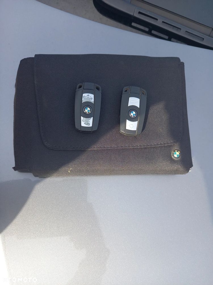 BMW Seria 3 318d - 23