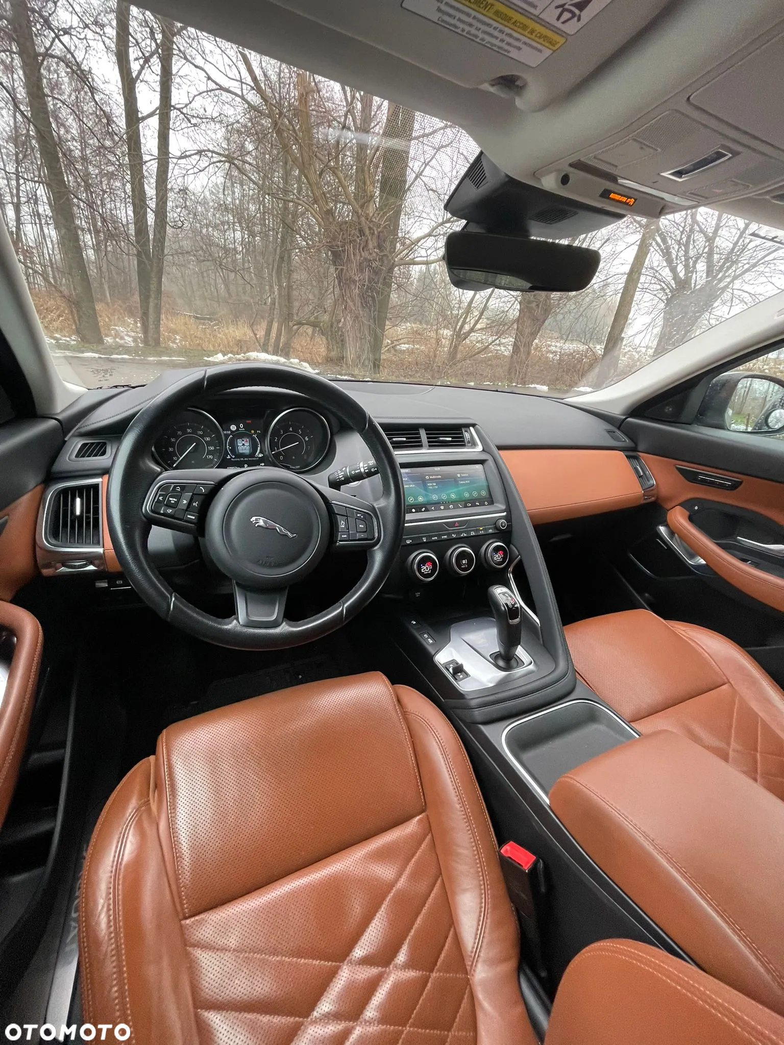 Jaguar E-Pace 2.0 i4P AWD R-Dynamic S - 10