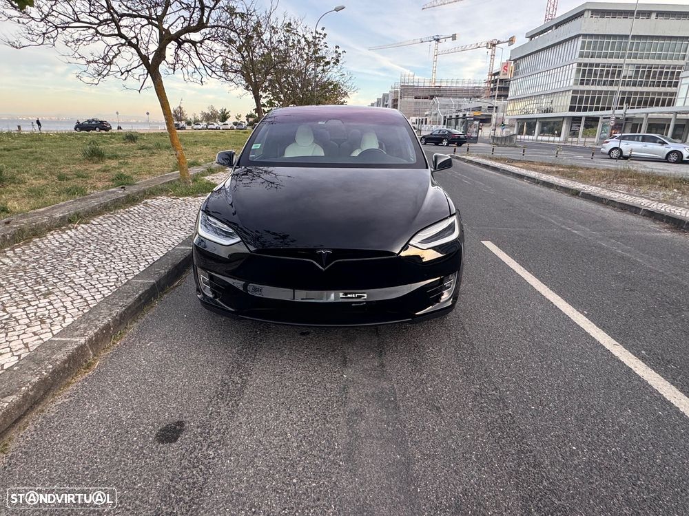 Tesla Model X P100D - 7