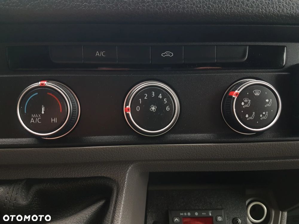 Volkswagen CRAFTER CHŁODNIA MROŹNIA AGREGAT IZOTERMA GRZANIE DŁUGI WYSOKI KLIMA TEMPOMAT - 32