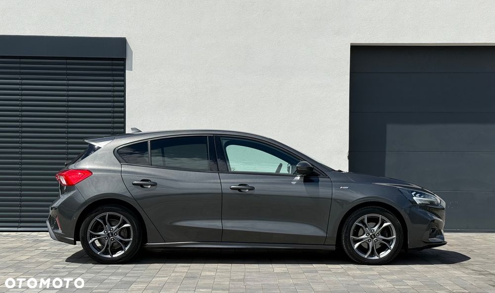 Ford Focus 1.0 EcoBoost Hybrid ST-LINE DESIGN - 3