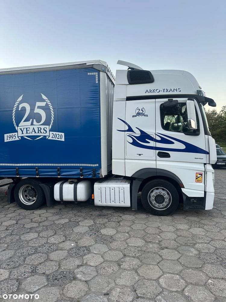 Mercedes-Benz Actros - 4